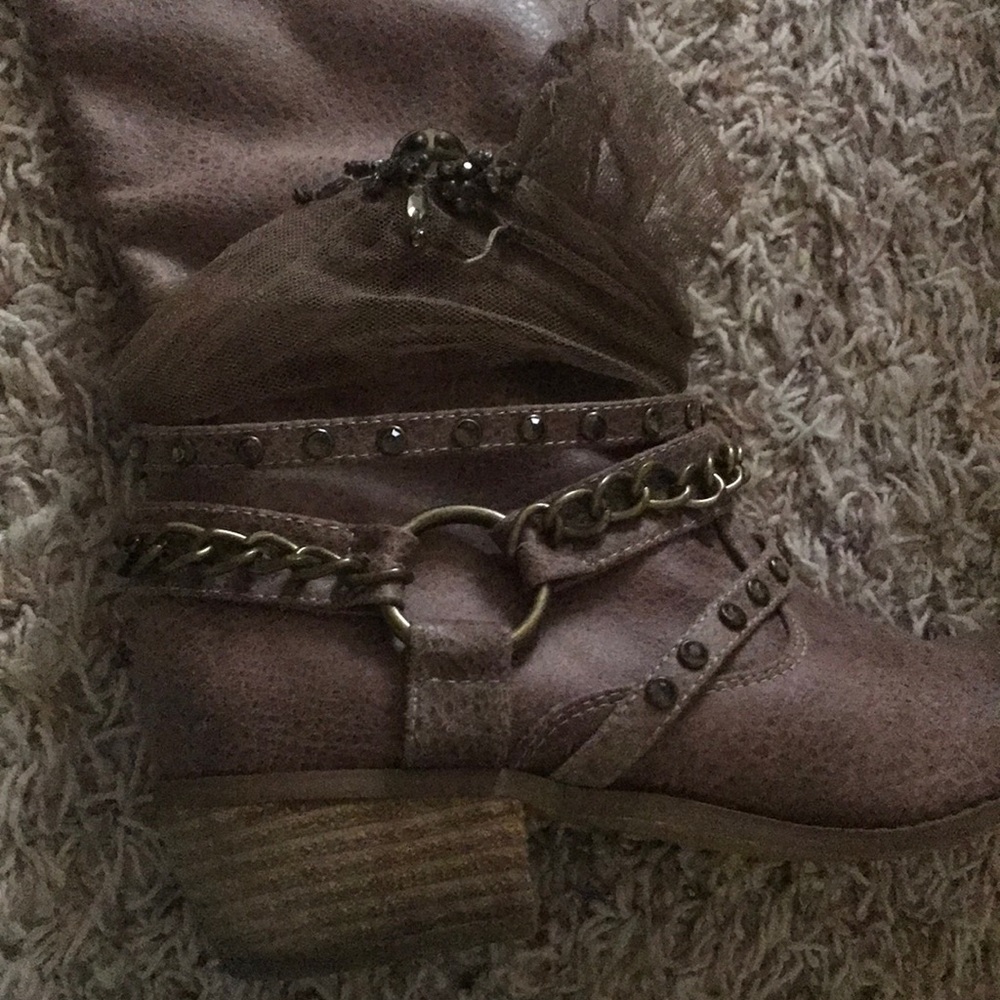 Boots - Picture 2 of 2